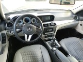 mercedes-benz clase c (w204) berlina del año 2025