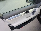 mercedes-benz clase c (w204) berlina del año 2025