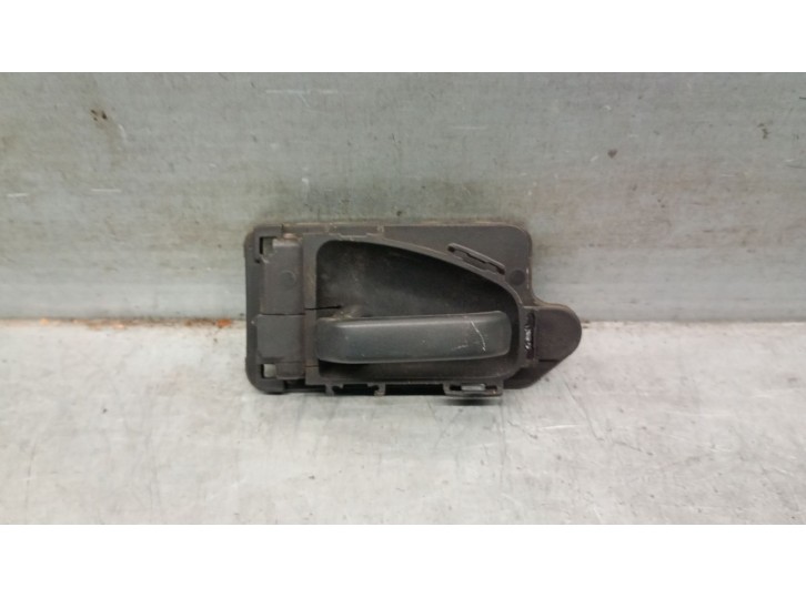 Recambio de maneta interior trasera izquierda para citroën saxo 1.5 d sx referencia OEM IAM 914389 914389 