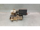 Recambio de cerradura puerta delantera derecha para citroën saxo 1.5 d sx referencia OEM IAM 913687 913687 