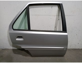 Recambio de puerta trasera derecha para citroën saxo 1.5 d sx referencia OEM IAM 900898  900898