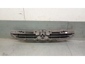 Recambio de rejilla delantera para citroën saxo 1.5 d sx referencia OEM IAM 9636012877 7804K1 