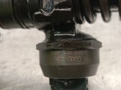 Recambio de inyector para volkswagen passat berlina (3b3) 1.9 tdi referencia OEM IAM 038130073AL  0414720039 BOSCH