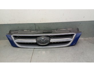 Recambio de rejilla delantera para daewoo lacetti 1.6 cat referencia OEM IAM 96545667 96545667 