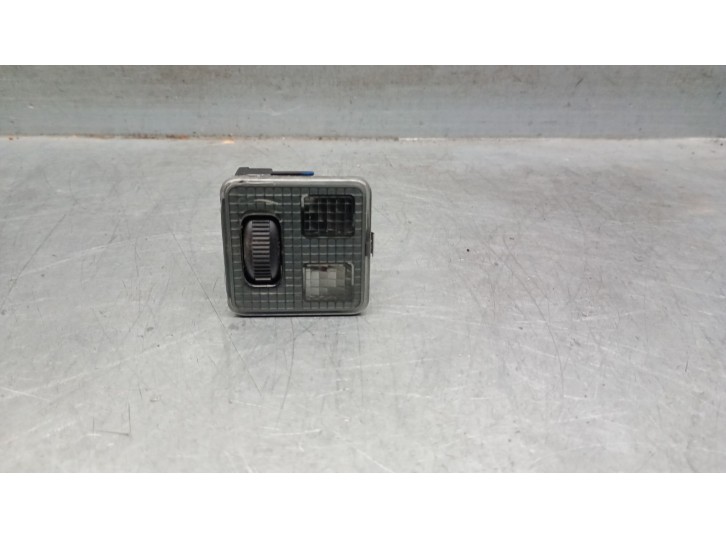 Recambio de luz interior para citroën berlingo 1.9 diesel referencia OEM IAM 9607449080 6362J7 