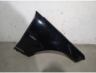 Recambio de aleta delantera derecha para mercedes-benz clase c (w204) berlina 2.1 cdi cat referencia OEM IAM A2048800218 A204880