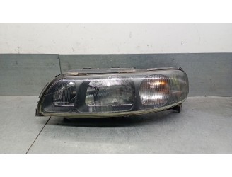 Recambio de faro izquierdo para volvo s60 berlina 2.4 cat referencia OEM IAM 8693587 8693591 