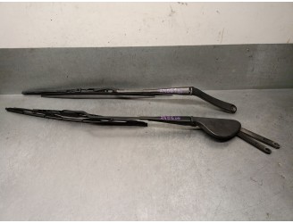 Recambio de brazo limpia delantero derecho para mercedes-benz clase c (w203) berlina 1.8 cat referencia OEM IAM A2038201944 A203