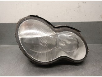 Recambio de faro derecho para mercedes-benz clase c (w203) berlina 1.8 cat referencia OEM IAM A2038200261 A2038200261 