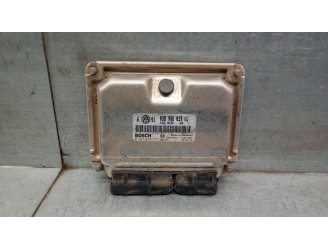 Recambio de centralita motor uce para volkswagen golf iv variant (1j5) 1.9 tdi 4motion referencia OEM IAM 038906019HJ  028101097