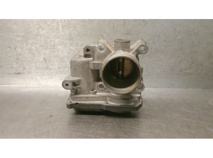 Recambio de caja mariposa para renault clio ii fase ii (b/cb0) 1.2 16v referencia OEM IAM 8200568712 8200568712 