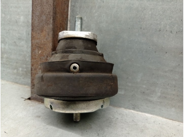 Recambio de soporte motor derecho para volkswagen sharan (7m6/7m9) 1.9 tdi referencia OEM IAM 7M3199132AA 7M3199132AA 