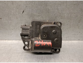 Recambio de motor apertura trampillas climatizador para chrysler grand voyager v (rt) 2.8 crd referencia OEM IAM 8679001 6803333