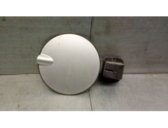 Recambio de tapa exterior combustible para opel corsa c 1.7 16v dti cat (y 17 dt / lr6) referencia OEM IAM 9196447 182753 