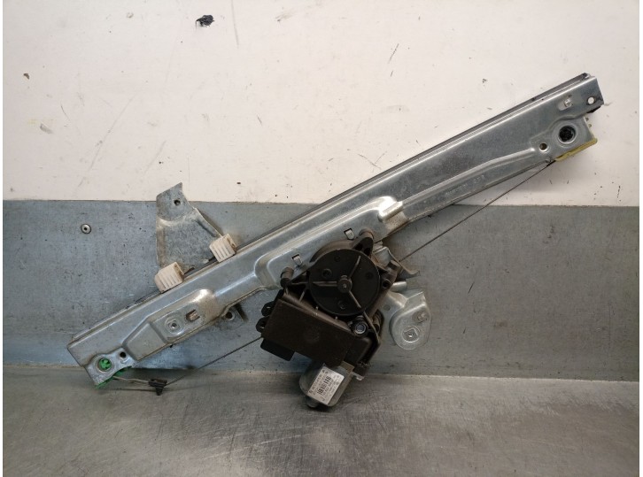 Recambio de mando elevalunas delantero izquierdo para peugeot 308 confort referencia OEM IAM 9657247680 9221CX 0130822368 BOSCH