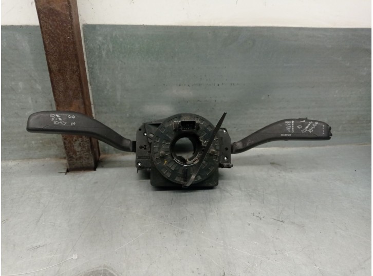 Recambio de mando luces para volkswagen polo (6r1) 1.4 fsi referencia OEM IAM 6Q0953513AJ 6Q0953513AJ 