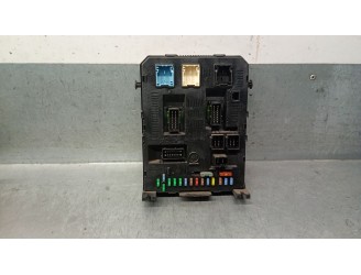 Recambio de caja reles / fusibles para citroën c4 berlina sx referencia OEM IAM 9660105980  