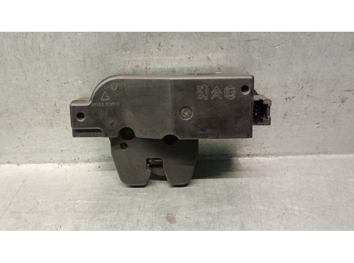 Recambio de cerradura maletero / porton para citroën c4 berlina sx referencia OEM IAM 9652301980 871982 