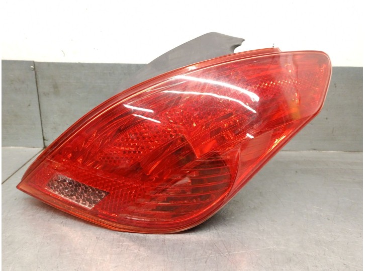 Recambio de piloto trasero derecho para peugeot 308 confort referencia OEM IAM 6351CV 6351CV 