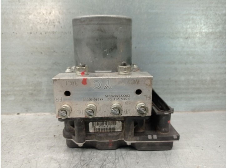 Recambio de abs para toyota auris 1.6 16v cat referencia OEM IAM 4454002350 4405002590 