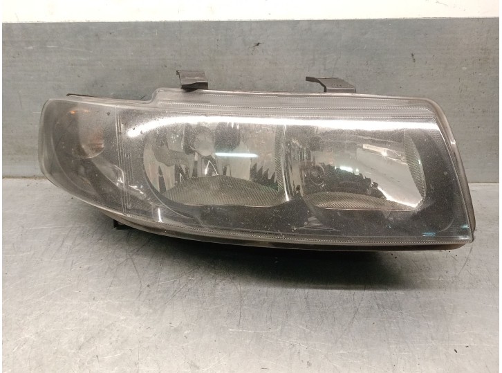 Recambio de faro derecho para seat leon (1m1) 1.9 tdi referencia OEM IAM 1M1941002D 1M1941002D 67742701 VALEO