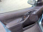 Ford Focus saloon (CAK) from 1999