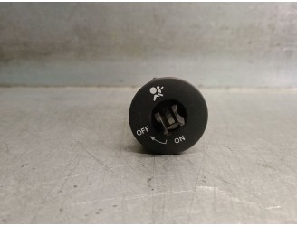Replacement switch for Nissan Qashqai (J10) 2.0 dCi turbodiesel CAT OEM IAM reference 25585BC610 