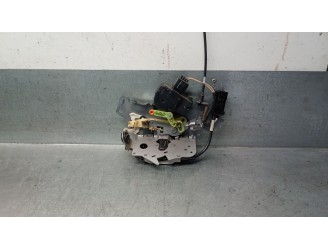 Recambio de cerradura puerta trasera izquierda para chrysler grand voyager v (rt) 2.8 crd referencia OEM IAM 68030381AA 68030381