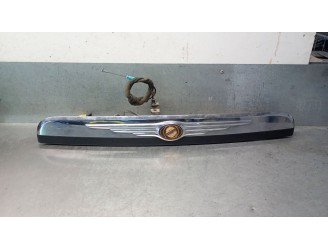 Recambio de maneta exterior porton para chrysler grand voyager v (rt) 2.8 crd referencia OEM IAM 05113177AB 5113177AC 