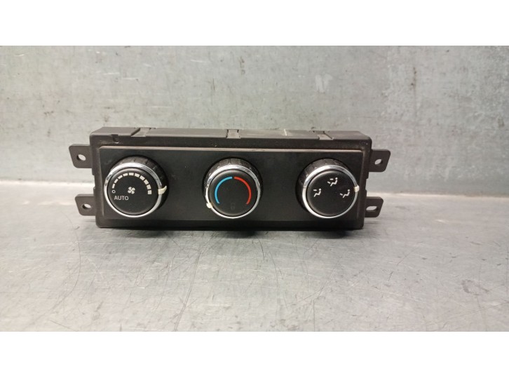 Recambio de mando climatizador para chrysler grand voyager v (rt) 2.8 crd referencia OEM IAM 55111812AD 55111812AD 