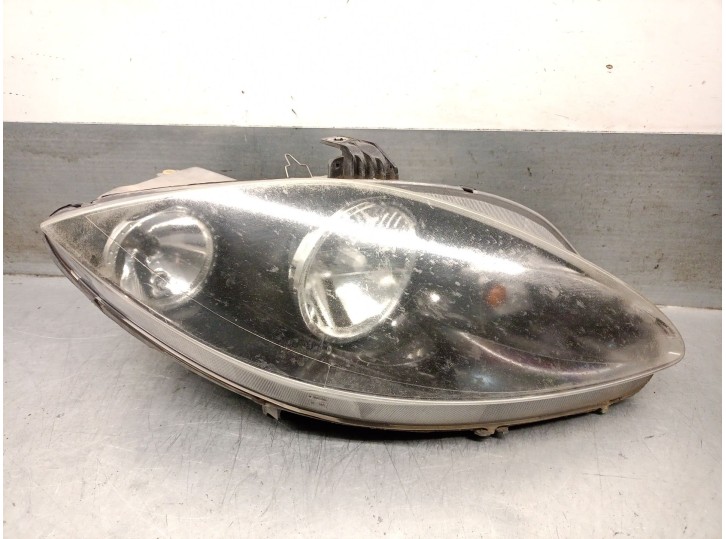 Recambio de faro derecho para seat leon (1p1) 1.9 tdi referencia OEM IAM 5P1941006D 5P1941006E 