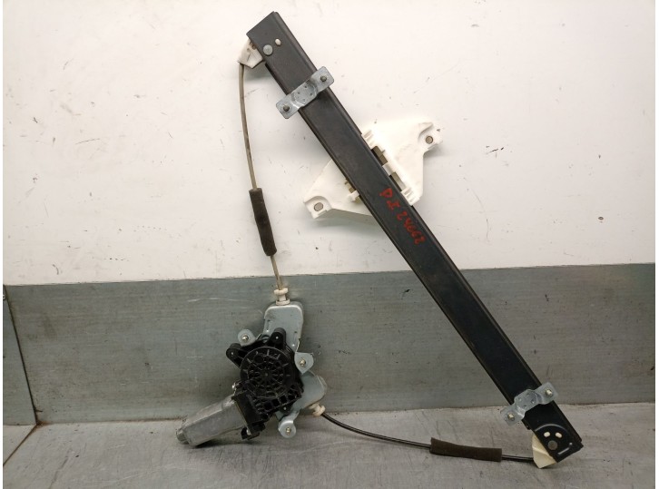 Recambio de elevalunas delantero izquierdo para ssangyong rodius i 2.7 xdi 4wd referencia OEM IAM 8810021002 8810021002 