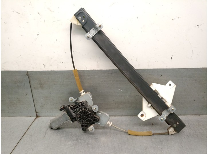 Recambio de elevalunas trasero derecho para ssangyong rodius i 2.7 xdi 4wd referencia OEM IAM 8810021012 8810021012 