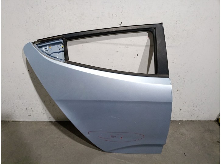 Recambio de puerta trasera derecha para hyundai veloster (fs) 1.6 gdi referencia OEM IAM 770042V020 770042V020 