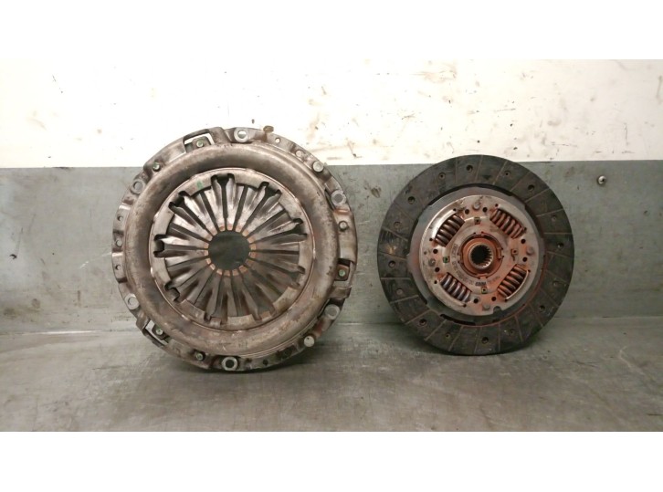 Recambio de kit embrague para fiat idea (135) 1.3 jtd cat referencia OEM IAM 71734216 71734216 VALEO