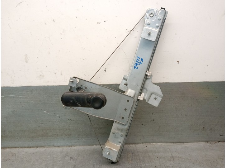 Recambio de elevalunas trasero derecho para dacia sandero 1.6 mpi 85 (bs03) referencia OEM IAM 8200733830E  