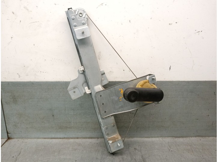 Recambio de elevalunas trasero izquierdo para dacia sandero 1.6 mpi 85 (bs03) referencia OEM IAM 8200733831E  