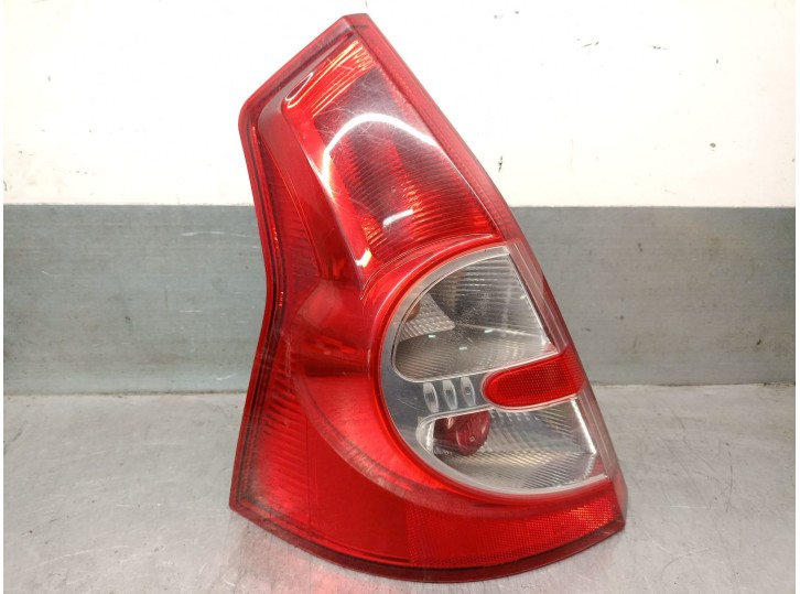 Replacement rear left tail light for Dacia Sandero 1.6 MPI 85 (BS03) OEM IAM reference 8200734825 
