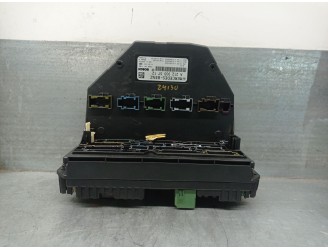 Recambio de caja reles / fusibles para mercedes-benz clase c (w204) berlina 2.1 cdi cat referencia OEM IAM A2129005712 F005V011