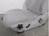 Recambio de asiento delantero izquierdo para mercedes-benz clase c (w203) berlina 1.8 cat referencia OEM IAM A2039100134 A203910