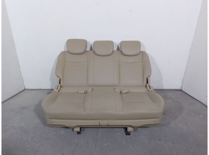 Recambio de asientos traseros para ssangyong rodius i 2.7 xdi 4wd referencia OEM IAM 7500921090ACO 7500921090ACO 