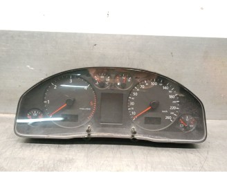 Recambio de cuadro instrumentos para audi a6 berlina (4b2) 2.5 v6 24v tdi referencia OEM IAM 4BO920932Q 4B0919860LX 110008948 VD