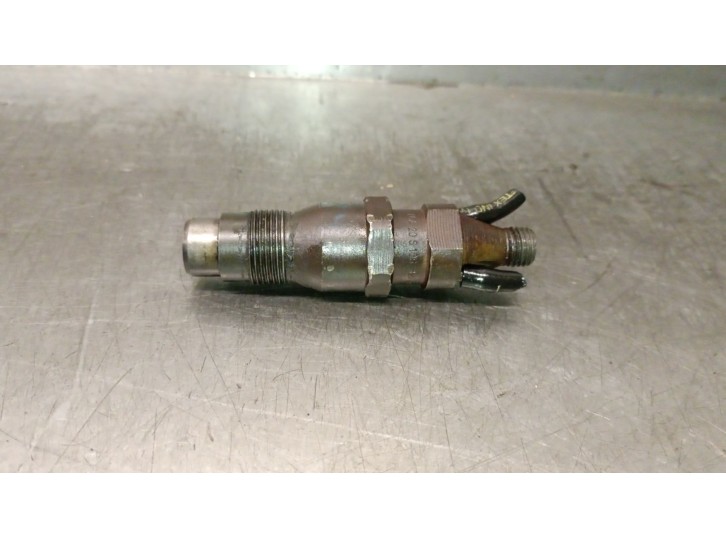 Recambio de inyector para citroën saxo 1.5 d sx referencia OEM IAM KCA20S106 198065 BOSCH