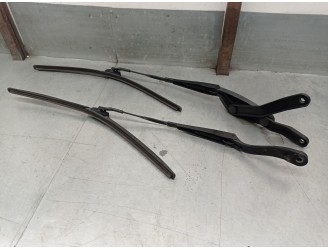 Recambio de brazo limpia delantero derecho para mercedes-benz clase c (w204) berlina 2.1 cdi cat referencia OEM IAM A2048200044 