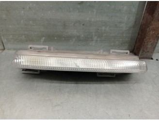 Recambio de piloto delantero derecho para mercedes-benz clase c (w204) berlina 2.1 cdi cat referencia OEM IAM A2049069000 A20490