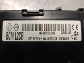 Recambio de caja reles / fusibles para renault clio iii 1.5 dci diesel referencia OEM IAM 8200652285  