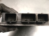 Recambio de centralita motor uce para renault clio iii 1.5 dci diesel referencia OEM IAM 8200399038  