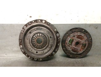 Replacement clutch kit for Citroën Saxo 1.5 D SX OEM IAM reference 2004W1 2004W1 LUK