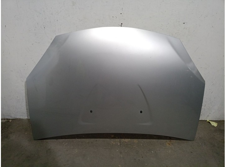 Recambio de capot para dacia sandero 1.6 mpi 85 (bs03) referencia OEM IAM K7MA8 