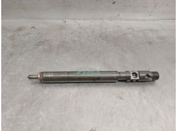 Replacement injector for SsangYong Rodius I 2.7 XDi OEM IAM reference A6650170221 EJBR04401D DELPHI